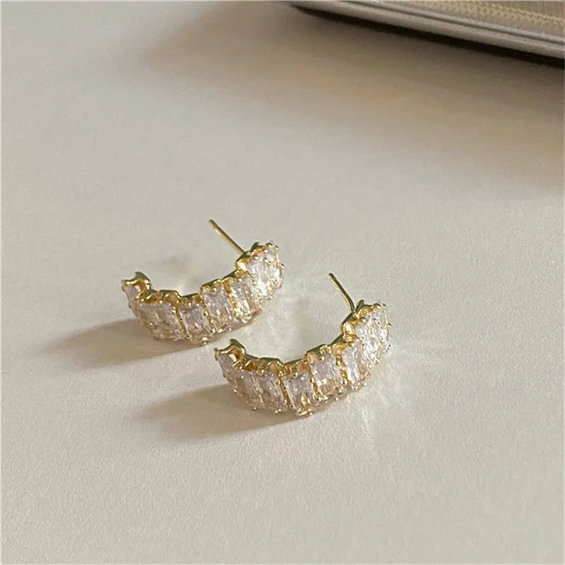 Simple Temperament Pearl Earrings