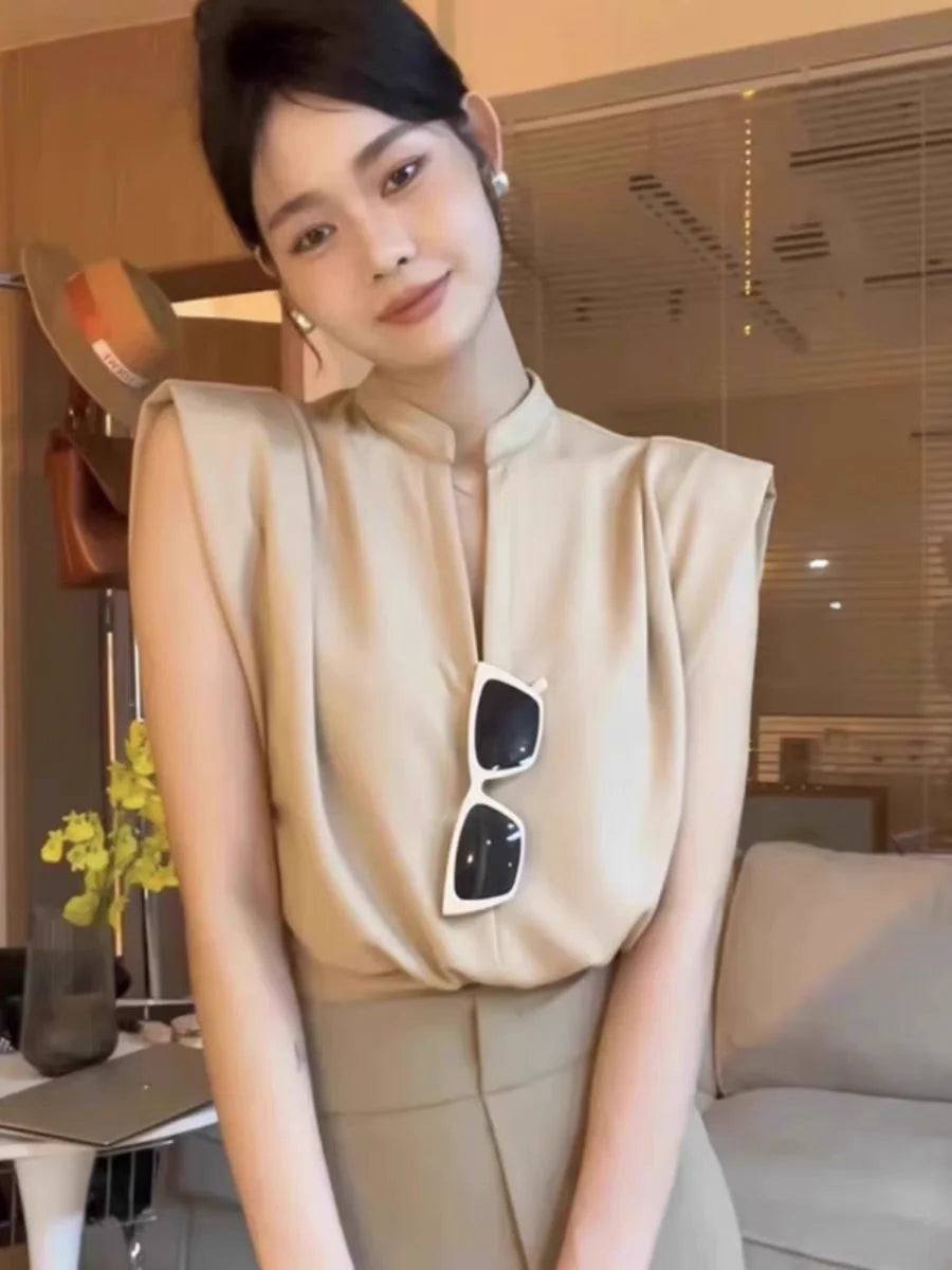 Women V-neck Sleeveless Blouse