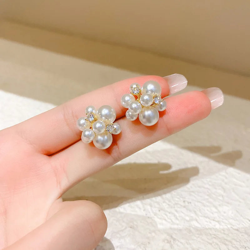 Simple Temperament Pearl Earrings