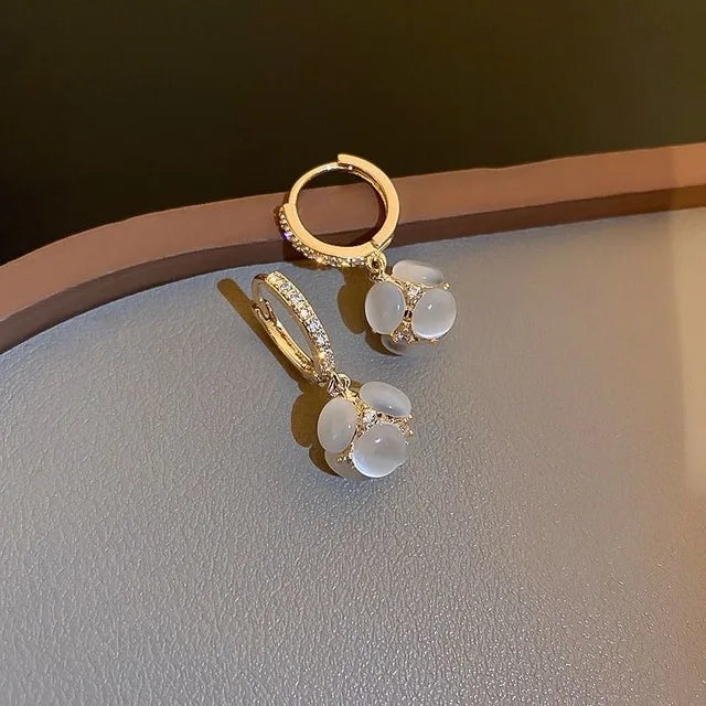 Simple Temperament Pearl Earrings