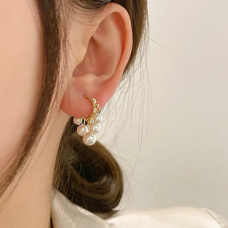 Simple Temperament Pearl Earrings