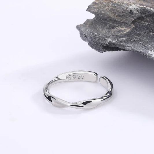Simple Twisted Wire Rings