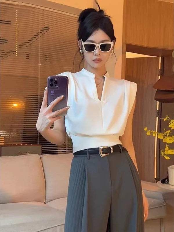 Women  V-neck Sleeveless  Blouse