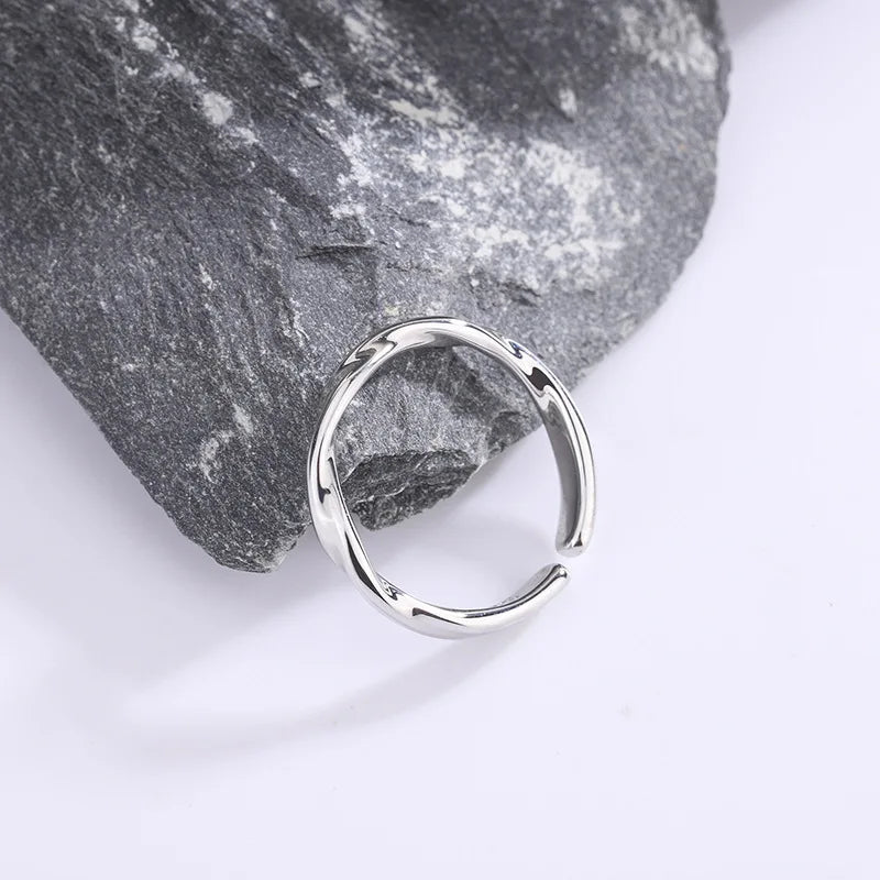 Simple Twisted Wire Rings